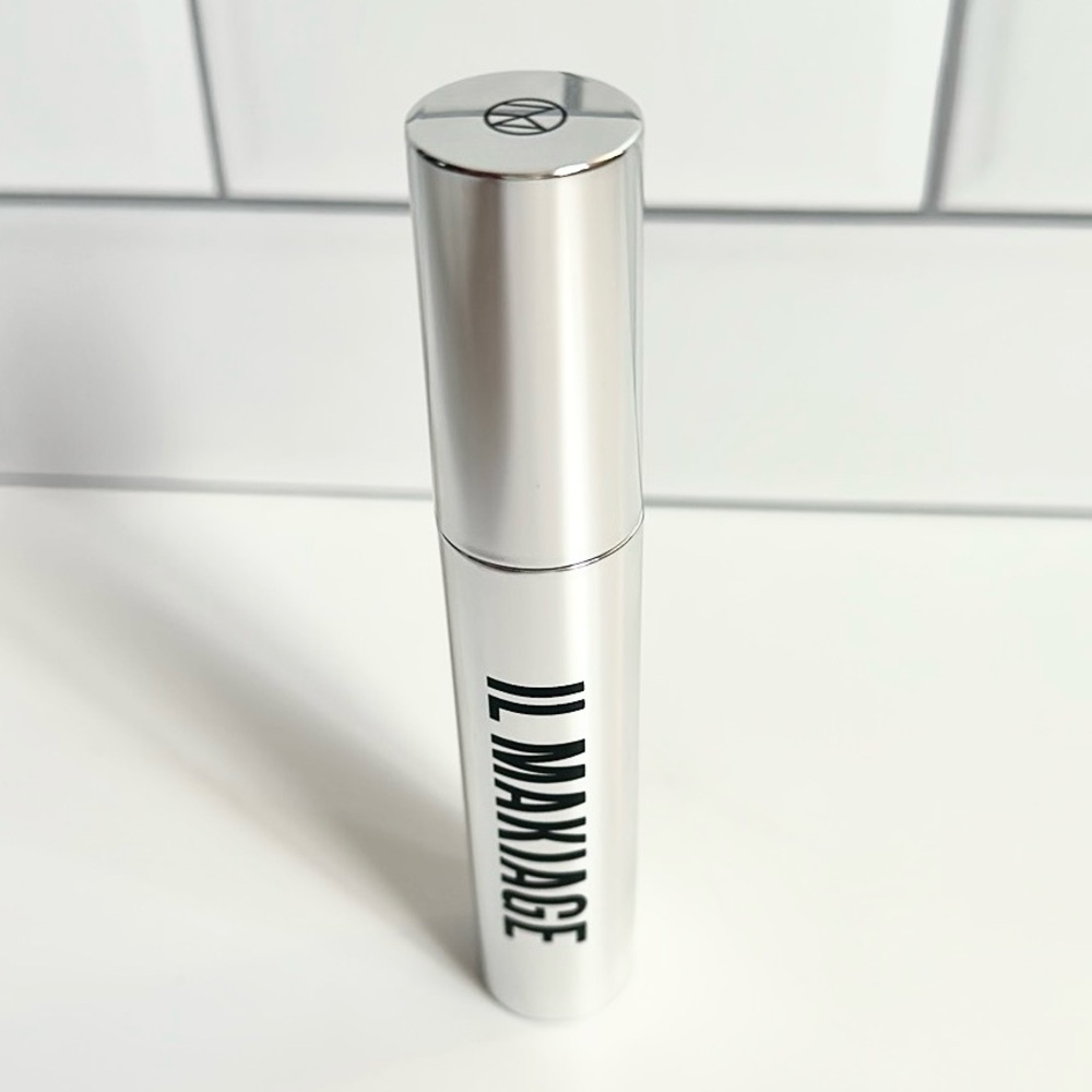 IL MAKIAGE— Concealer. Shade 2.5